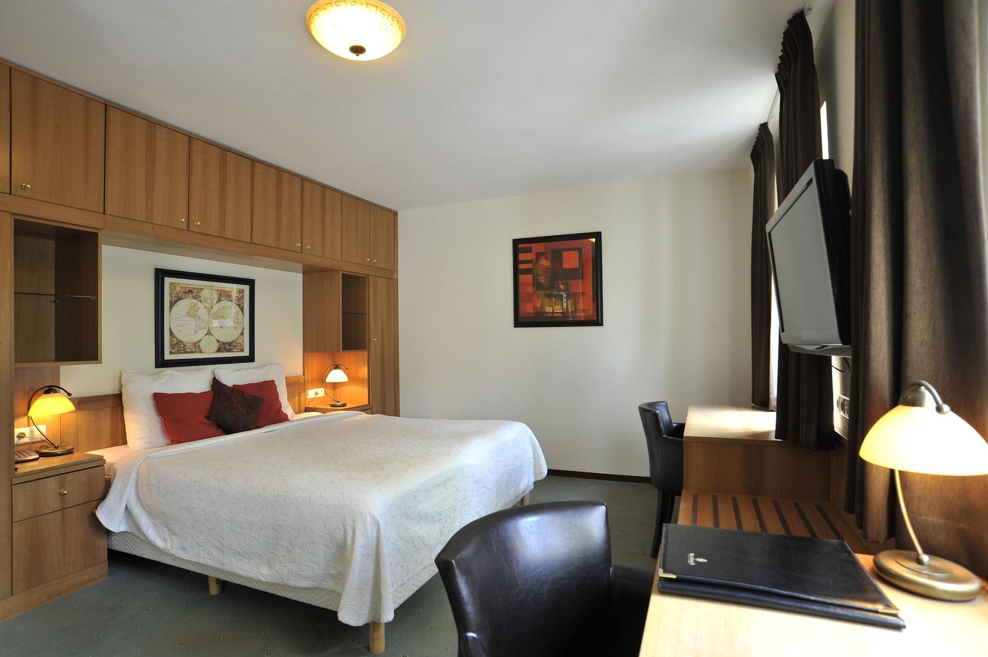 Parkhotel Mastbosch Breda Luaran gambar